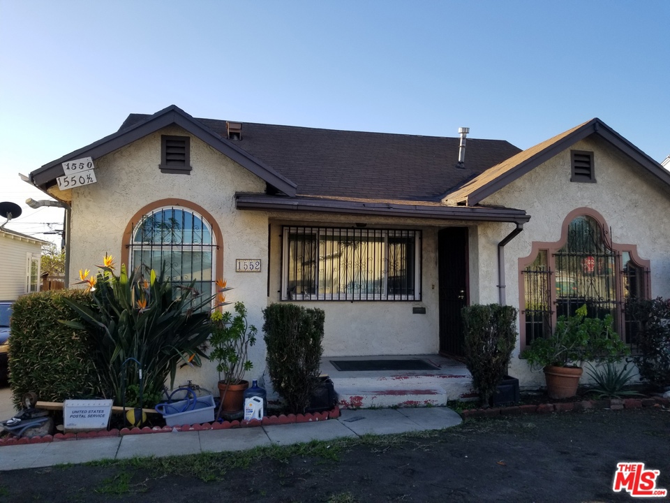 1552 W 103Rd Street