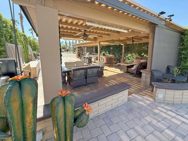 80394 Ave 48, Indio CA: https://media.crmls.org/mediaz/c3f2720d-c85f-4e06-a9a3-7719de79f56b.jpg