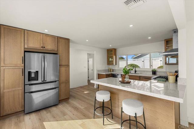 874 Hacienda Drive, El Cajon CA: https://media.crmls.org/mediaz/c3f2a073-f35a-4e47-9485-75c1ec1eefc7.jpg