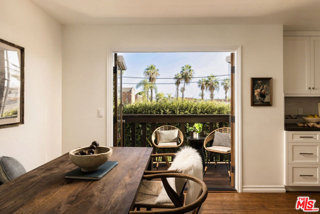 1141 17th Street, 4