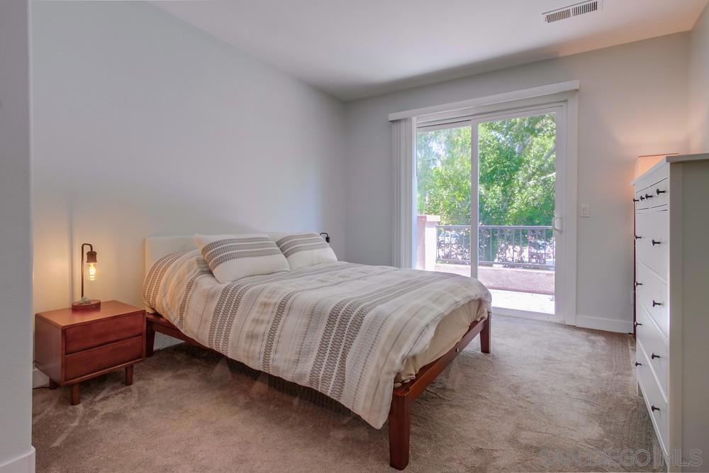 MLS #250026575SD img 22