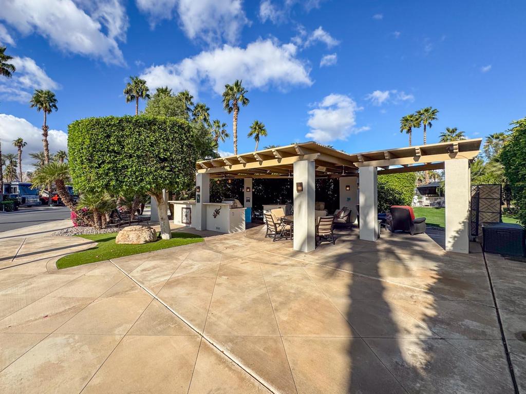 80394 Avenue 48 #213