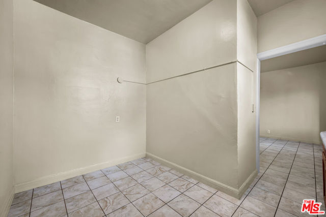 5734 S Broadway, Los Angeles CA: https://media.crmls.org/mediaz/c3f49905-b778-49aa-ac60-2d747952b6e5.jpg