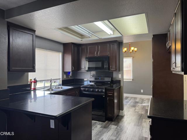 Detail Gallery Image 7 of 25 For 40148 La Cota Dr, Palmdale,  CA 93550 - 3 Beds | 2/1 Baths