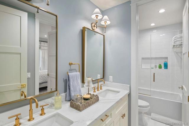 552 G Avenue, Coronado CA: https://media.crmls.org/mediaz/c3f8e7d4-0f6b-485c-ab80-98e6efd3cf0a.jpg