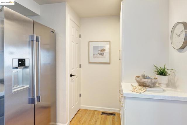 4353 Terrabella Way, Oakland CA: https://media.crmls.org/mediaz/c3f97fcf-2e60-4ea5-9a8b-2bb2b3ddc98b.jpg