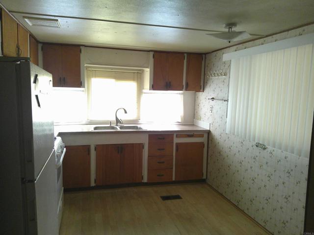 Detail Gallery Image 4 of 21 For 410 S 1st St Spc 62,  El Cajon,  CA 92019 - 2 Beds | 2 Baths