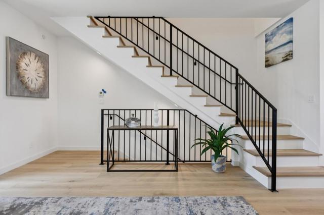 1433 Floribunda Avenue, Burlingame CA: https://media.crmls.org/mediaz/c3fa9095-dbe2-4749-9b4d-d488ba5a8e1d.jpg