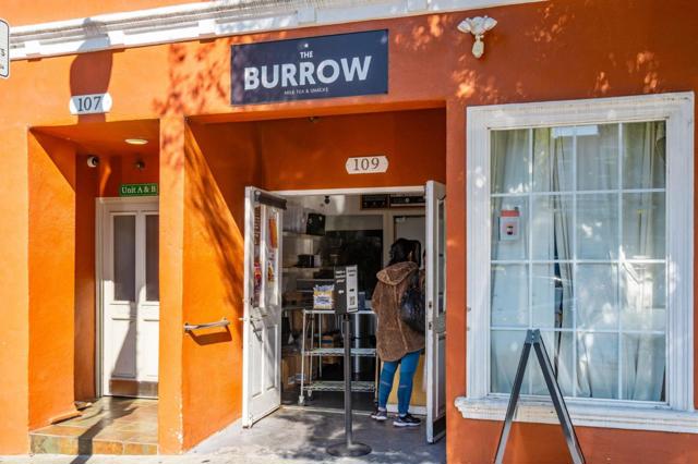 460 San Bruno Avenue, Brisbane CA: https://media.crmls.org/mediaz/c3fb327f-8f6e-4b2b-aa6d-0f1239e4681b.jpg