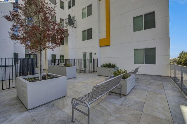 42111 Osgood Rd, Fremont CA: https://media.crmls.org/mediaz/c3fb33ac-1182-43d4-a565-968718086d6a.jpg