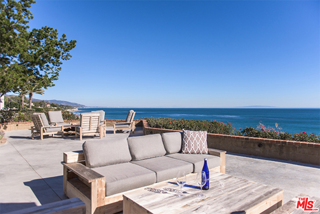 28028 SEA LANE Drive, Malibu CA: https://media.crmls.org/mediaz/c3fbc9fd-96ed-4b3c-a944-54de0e5fc288.jpg