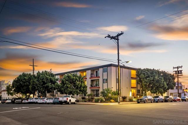 2244 2nd Avenue, San Diego CA: https://media.crmls.org/mediaz/c3fbd75a-5816-4e27-9b5f-ec608af5dd1c.jpg