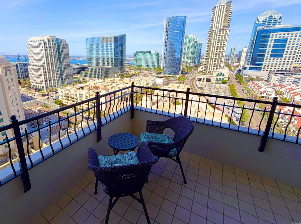 700 Harbor Drive - photo 3