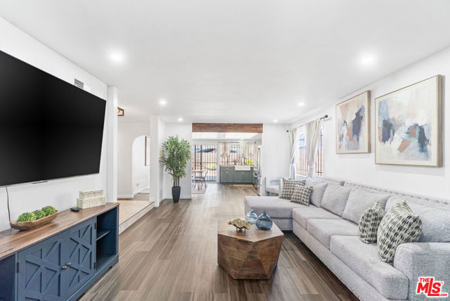 24613 Neptune Avenue, Carson CA: https://media.crmls.org/mediaz/c3fbf6b8-7886-460e-99ef-ba1e50e02647.jpg