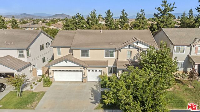 33716 Salvia Lane, Murrieta CA: https://media.crmls.org/mediaz/c3fc34e5-cc97-48d0-b2e3-f36c9454a26b.jpg