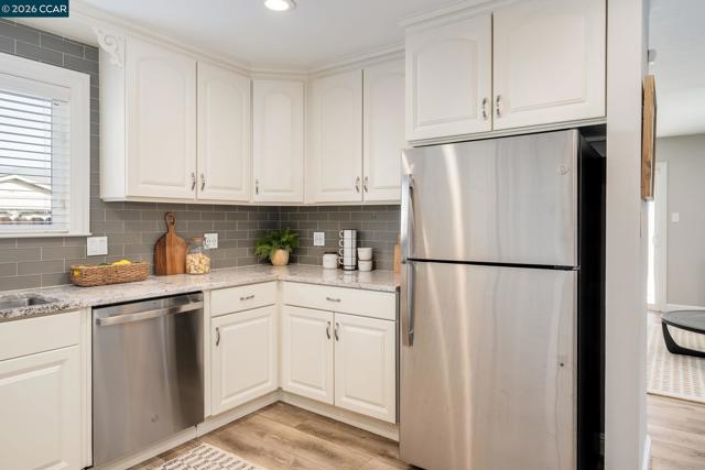 Image 13 of 41 For 3916 Saint Michael Ct