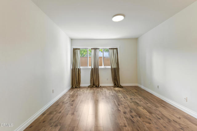 552 Cayo Grande Court, Newbury Park CA: https://media.crmls.org/mediaz/c3fc64b0-a8cd-48b8-85f1-6a7bafee9ab5.jpg