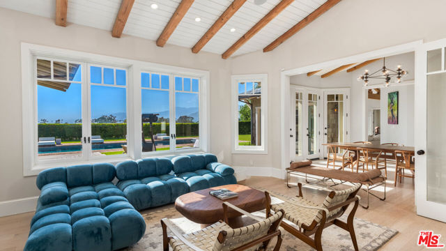 6815 Dume Drive, Malibu CA: https://media.crmls.org/mediaz/c3ffc0ee-a532-4e9d-ae0d-dd15797f9de4.jpg