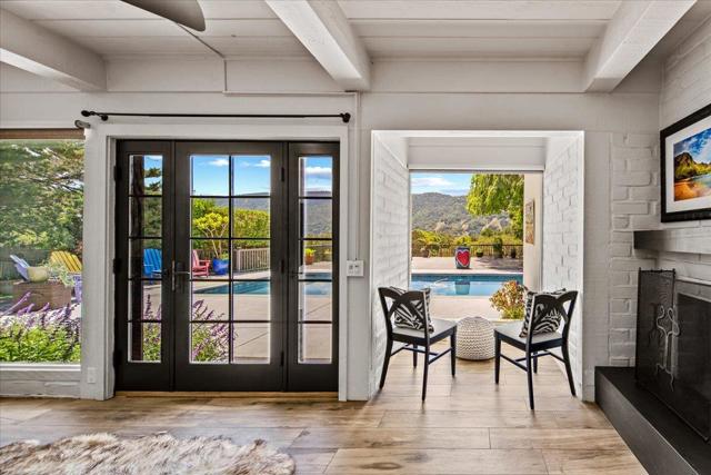 228 Vista Verde, Carmel Valley CA: https://media.crmls.org/mediaz/c4005928-da2d-43c7-b8b7-c19dccbe6bab.jpg