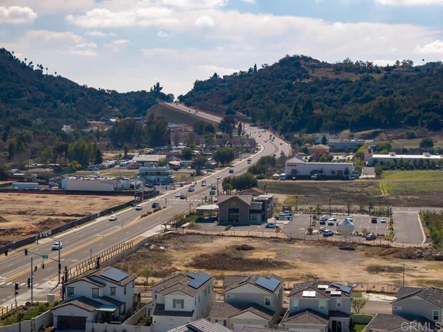 27741 Heritage Ln, Valley Center, California 92082, 4 Bedrooms Bedrooms, ,3 BathroomsBathrooms,Single Family Residence,For Sale,Heritage Ln,NDP2501421