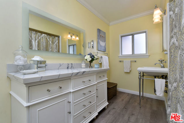 1044 Coolidge Drive, San Gabriel CA: https://media.crmls.org/mediaz/c4014394-c59d-49e2-974a-e175d22728a2.jpg