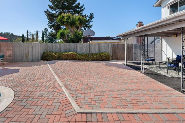 6815 Monte Verde, San Diego CA: https://media.crmls.org/mediaz/c4024aab-7993-4724-bd2f-bcc10227d701.jpg