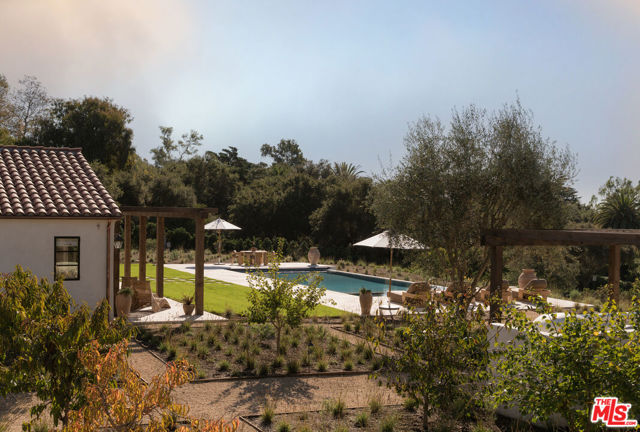 4200 Marina Drive, Santa Barbara CA: https://media.crmls.org/mediaz/c40305b5-ffce-490c-8213-a8b2ee371abd.jpg