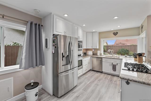 7919 Forrestal Rd, San Diego CA: https://media.crmls.org/mediaz/c4039de3-b171-4be4-8380-e348f7447bbc.jpg