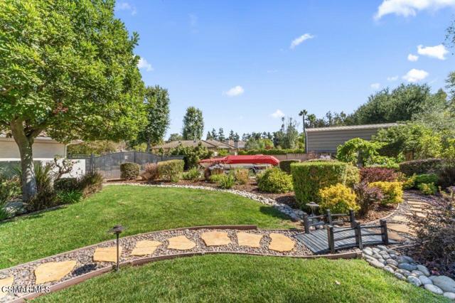 64 Highland Road, Simi Valley CA: https://media.crmls.org/mediaz/c403eb8e-5a67-403c-afd8-732b261a6cc0.jpg