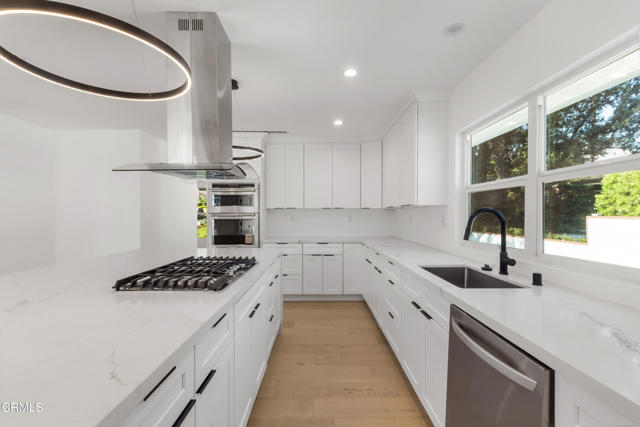 Detail Gallery Image 5 of 27 For 3880 Shadow Grove Rd, Pasadena,  CA 91107 - 3 Beds | 3/1 Baths