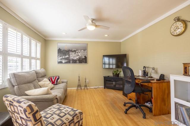 4033 Loma Alta Dr, San Diego CA: https://media.crmls.org/mediaz/c4054889-888a-45f8-b792-74dc01066d89.jpg