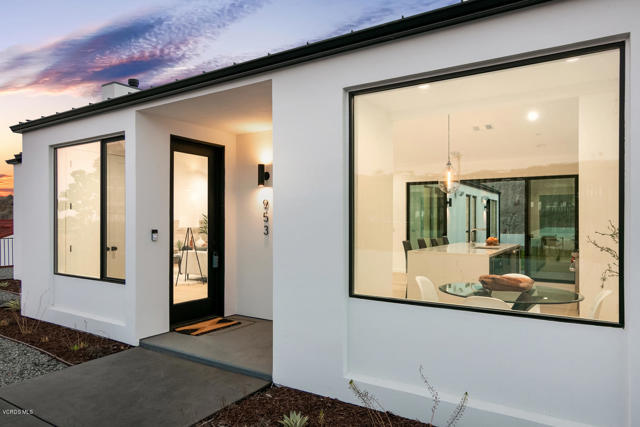 953 Colina Vista, Ventura CA: https://media.crmls.org/mediaz/c4066d7b-969b-47b6-975f-8052b9df7393.jpg