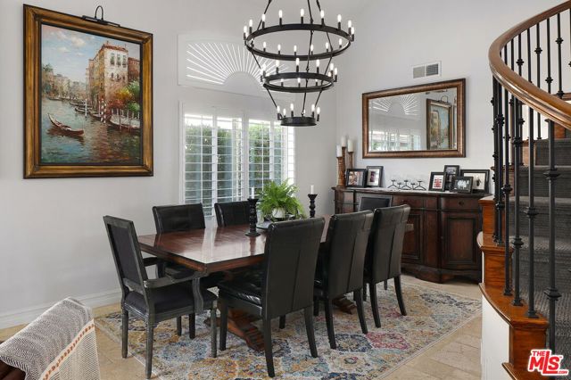 1786 Blossom Court, Thousand Oaks CA: https://media.crmls.org/mediaz/c406c934-2267-4bf9-a26a-349888d5e99b.jpg