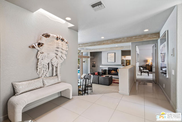 770 N Girasol Court, Palm Springs CA: https://media.crmls.org/mediaz/c406eb58-b05b-417b-bbdb-f1e528e54199.jpg