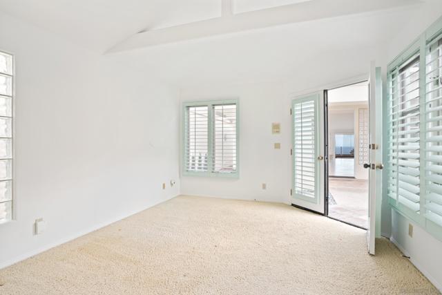 1327 Caminito Batea, La Jolla CA: https://media.crmls.org/mediaz/c406ffe3-c8a3-4f2e-ac4d-cacacc8d6ff4.jpg