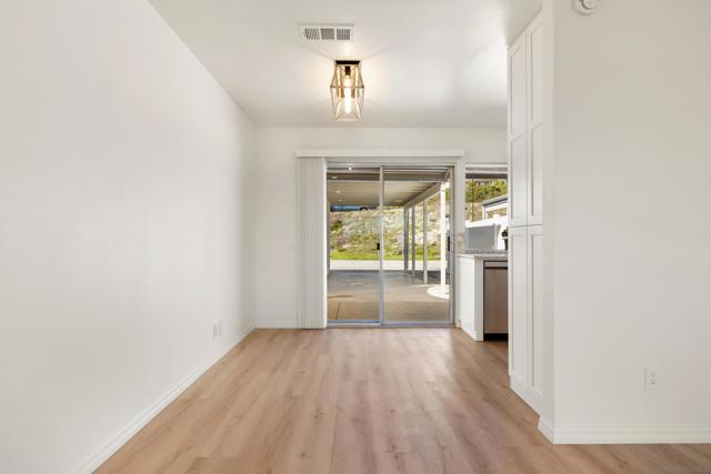 3875 Vista Campana, Oceanside CA: https://media.crmls.org/mediaz/c407278c-490f-46f7-b021-c020fa01fbc8.jpg