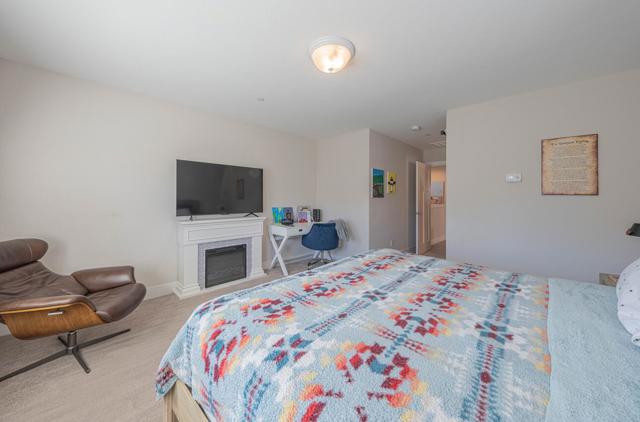 19130 Fallingwater Lane, Marina CA: https://media.crmls.org/mediaz/c407b6a8-0f80-4b8a-a449-262e7b6f6218.jpg