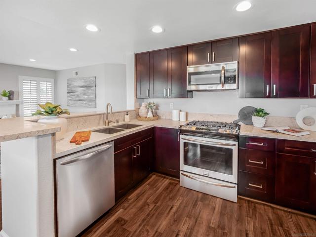 12440 Kestrel St, San Diego CA: https://media.crmls.org/mediaz/c408dfa4-11b4-4f07-a0d6-cc3245d75077.jpg