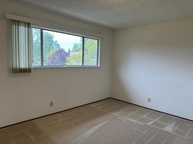 4685 Persimmon Place, San Jose CA: https://media.crmls.org/mediaz/c4094120-5189-489d-befc-5bae1bab008c.jpg