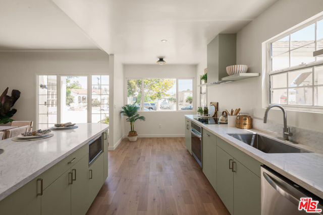 1826 W 78th Street, Los Angeles CA: https://media.crmls.org/mediaz/c40a0cb3-ce79-4fa8-9ed7-4b2663a9ea94.jpg