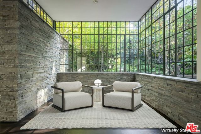 850 Muskingum Avenue, Pacific Palisades CA: https://media.crmls.org/mediaz/c40a1530-6f18-4ee0-b351-2c5034a49bdf.jpg