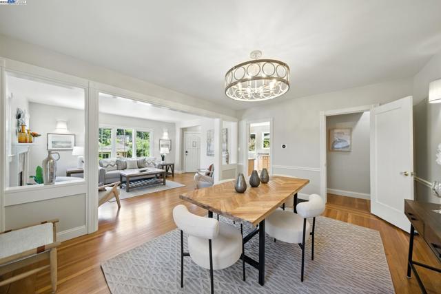 3357 Jordan Rd, Oakland CA: https://media.crmls.org/mediaz/c40ad892-9e80-409c-af11-1081965350fb.jpg