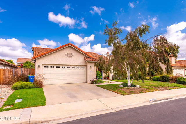 13107 Knotty Pine St, Moorpark, CA 93021