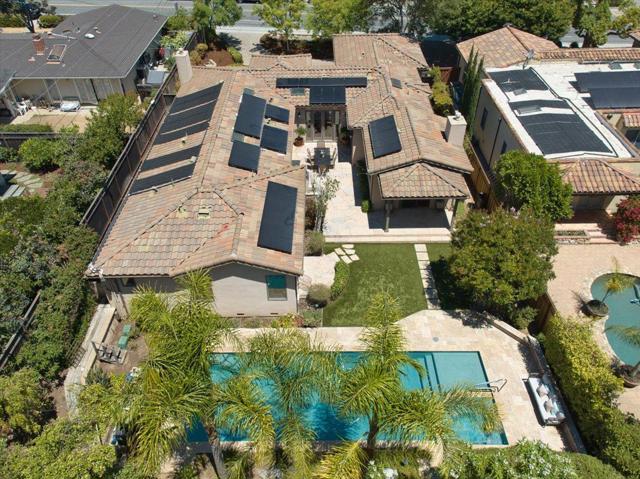 17820 Daves Avenue, Monte Sereno CA: https://media.crmls.org/mediaz/c40b72ce-ec72-4746-a3ad-1b0fec55105d.jpg