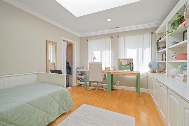 3172 Morris Drive, Palo Alto CA: https://media.crmls.org/mediaz/c40d2db4-4b4a-48a3-b76e-0737569f7d17.jpg