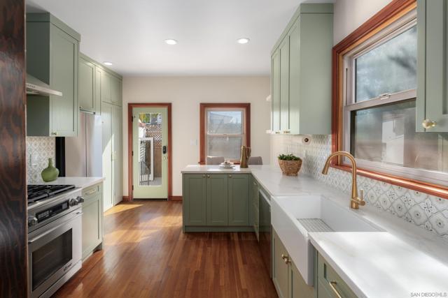 3077 Landis St, San Diego CA: https://media.crmls.org/mediaz/c40df641-21f4-480b-b23a-5bfd4d530bf3.jpg