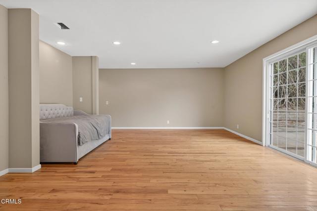 1018 Via Arroyo, Ventura CA: https://media.crmls.org/mediaz/c40f354c-60b5-42ac-a4c9-98fe33311627.jpg