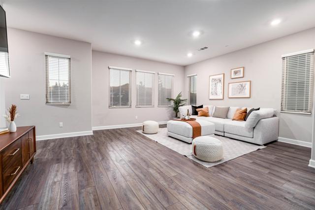 11001 Logan Way, San Diego CA: https://media.crmls.org/mediaz/c40f5ca6-2214-4ce1-971a-423a7d8c9124.jpg