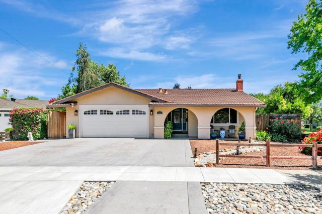 1351 Scossa Avenue, San Jose CA: https://media.crmls.org/mediaz/c40fdce1-7b8a-4612-b045-e6c94abdb44c.jpg