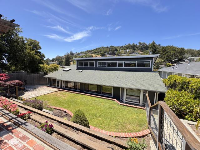 1641 Molitor Road, Belmont CA: https://media.crmls.org/mediaz/c40ff7eb-b51d-4395-9298-e24a5ed4bdb7.jpg